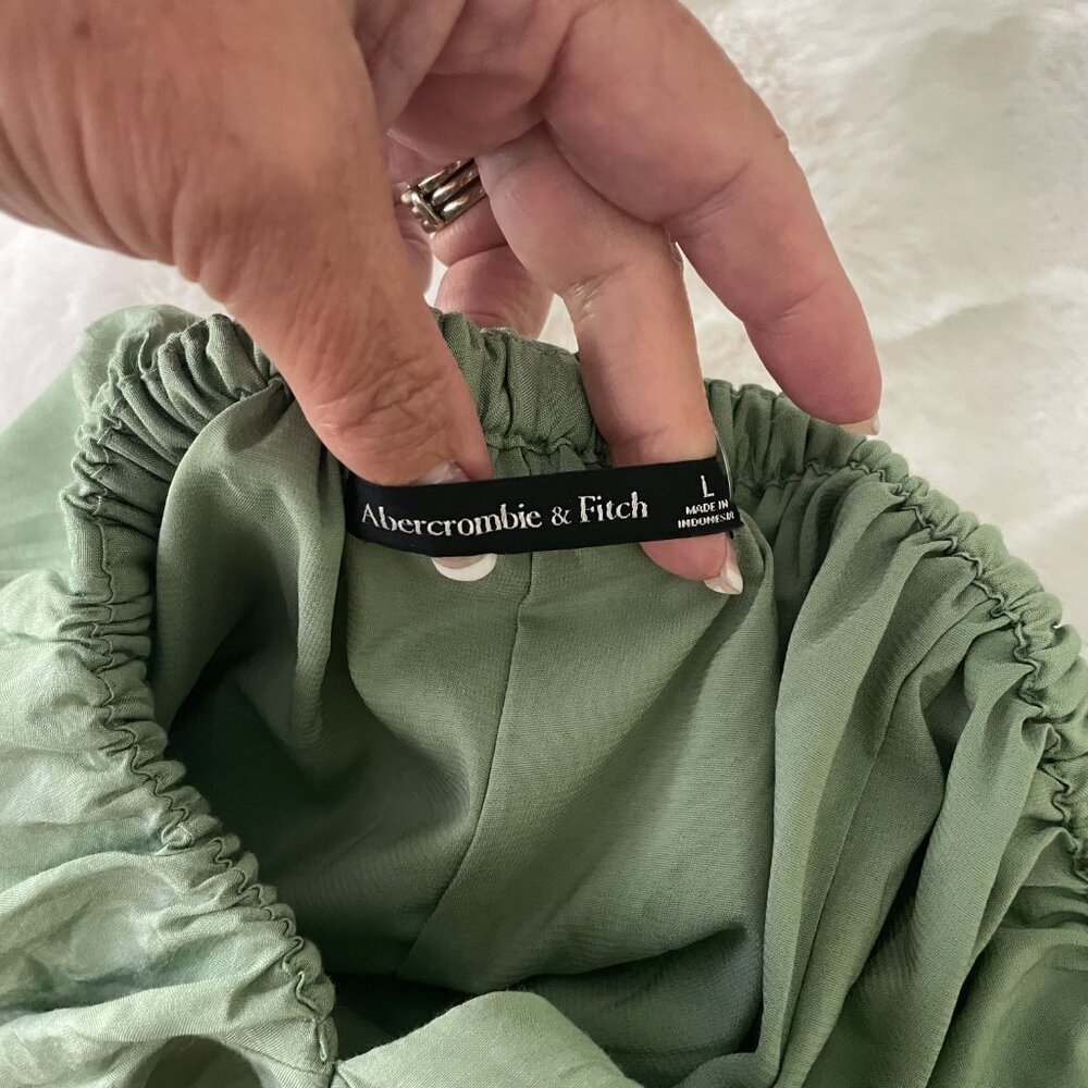 Abercrombie & Fitch Light Green Maxi Dress with Puff Sleeves - Picture 5 of 5